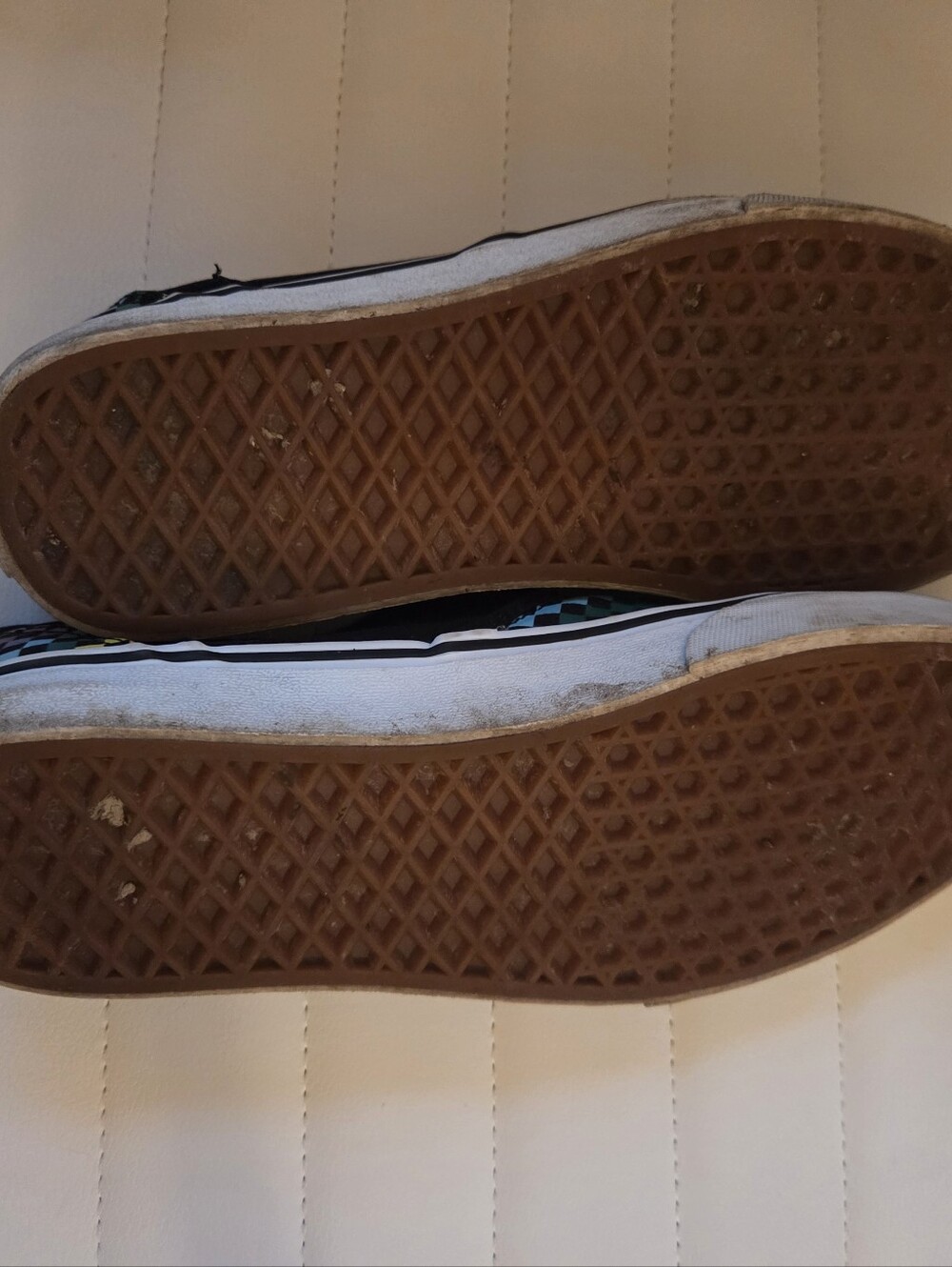 Vans Rainbow Pattern - Picture 3 of 3